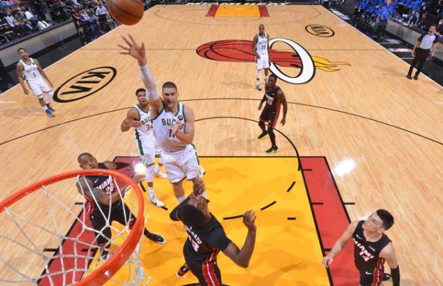 山猫直播平台-【观察】从1比4到4比0!不到1年,雄鹿经历了什么?